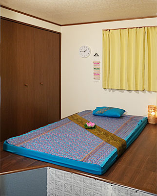 �^�C�Î��}�b�T�[�W�����`���[���^�C